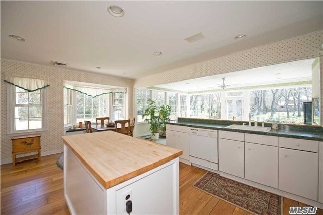 Building Photo - 473 Berry Hill Rd