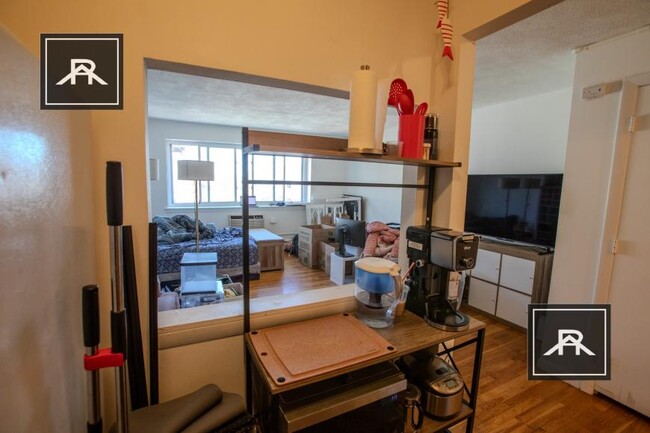 Foto del edificio - 0 bedroom in Allston MA 02134
