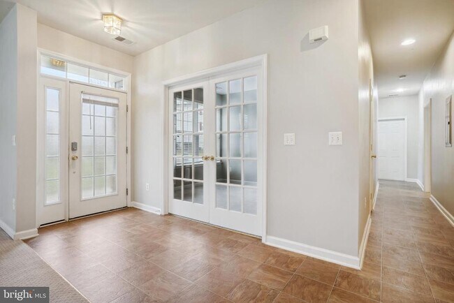 Foto del edificio - 13930 Greendale Dr