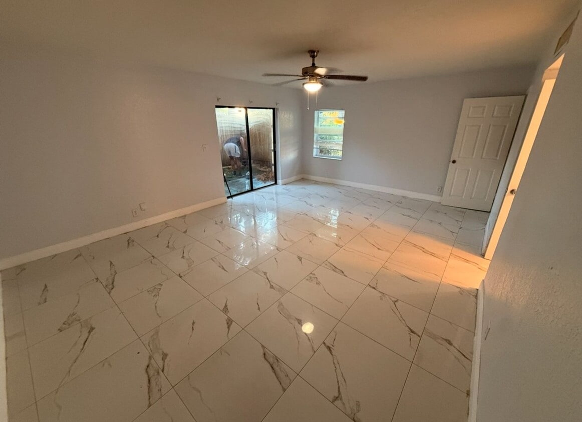Photo - 1651 SW 40th Terrace (Fort Lauderdale, FL)