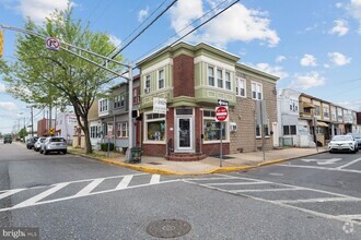 Building Photo - 501 S Broadway