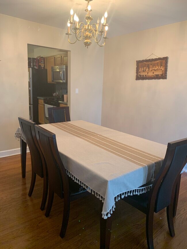 Foto del edificio - 3821 Morse Ave