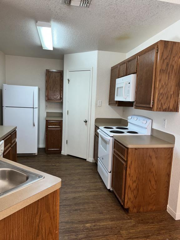 Building Photo - 4610 Waterproof Dr