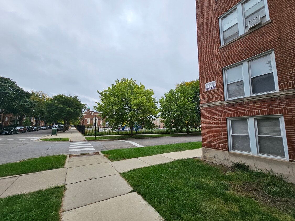 Building Photo - 6858 S. Merrill