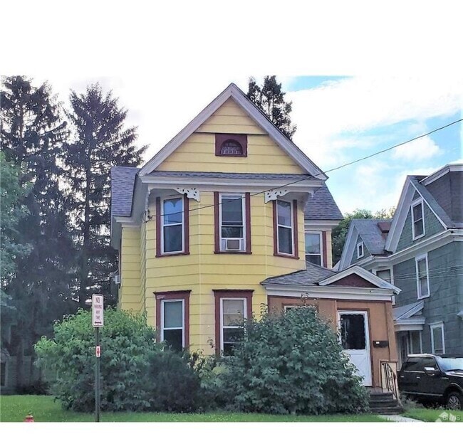 Building Photo - 222 Bassett St