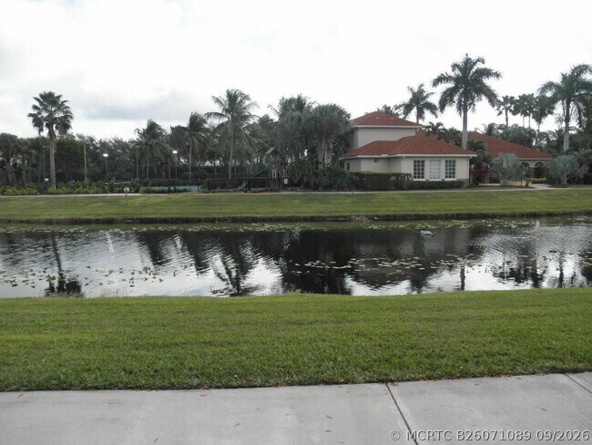 Foto del edificio - 15065 Michelangelo Blvd