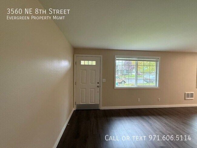 Foto del edificio - 3560 NE 8th St