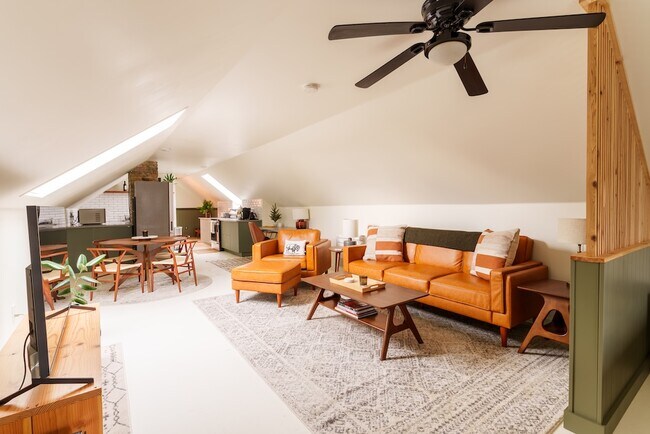 Foto del edificio - 824 5th St NE