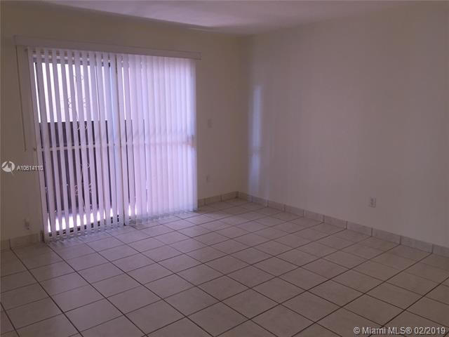 Foto del edificio - 10744 N Kendall Dr
