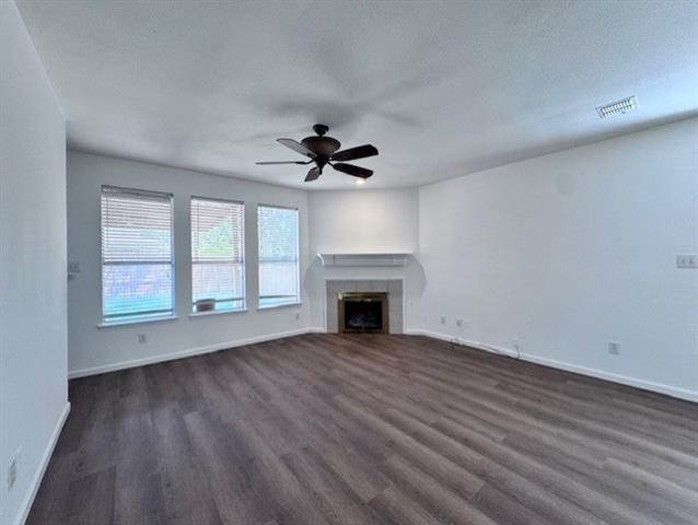 Foto del edificio - 1525 Fallcreek Ct
