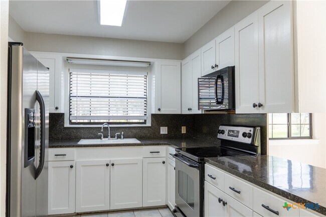 Foto del edificio - 5251 Texas Hwy 123