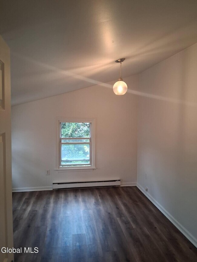 Foto del edificio - 353 3rd St