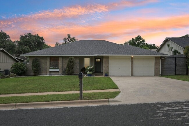 Building Photo - 2717 Charlesworth Dr