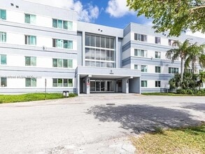Building Photo - 14850 Naranja Lakes Blvd