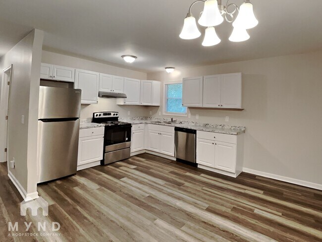 Foto del edificio - 729 Chandler Ave