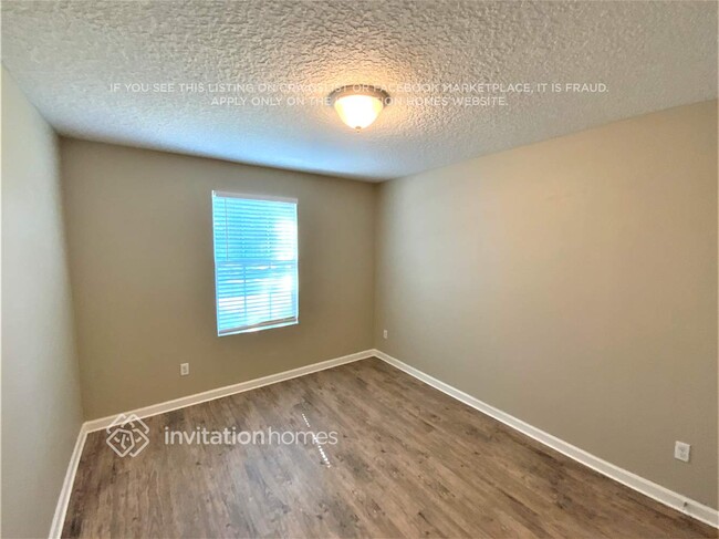 Foto del edificio - 12195 Jenny Oak Ct