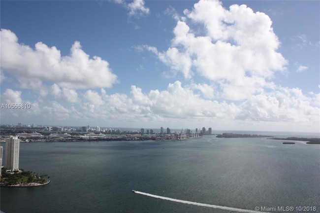 Foto del edificio - 1331 Brickell Bay Dr