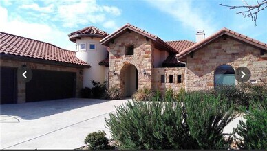 Building Photo - 906 Madison Fork Dr