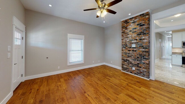 Building Photo - 1614 Forest Ave