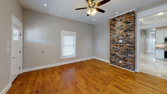 Foto del edificio - $1695 per Bedroom | 4BR/2BA Fort Sanders R...