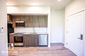 Interior Photo - The Woods on Marquam Hill
