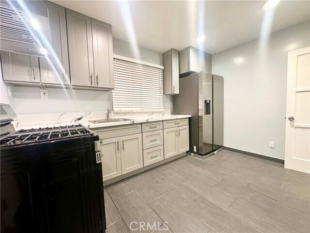 Foto del edificio - 15746 Magnolia Blvd