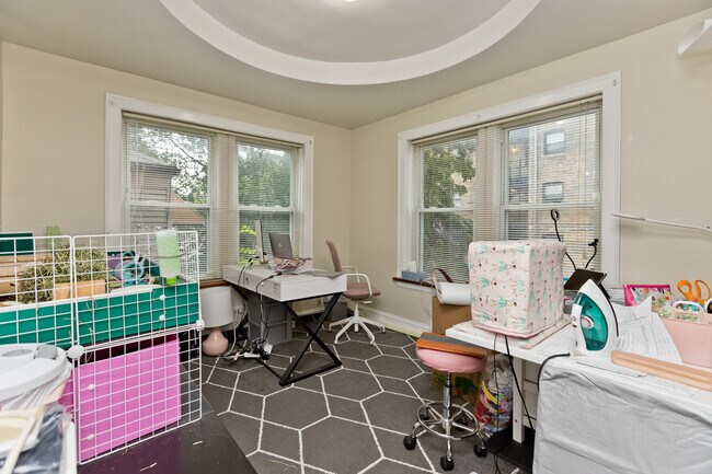 Foto del edificio - 2141 W Arthur Ave
