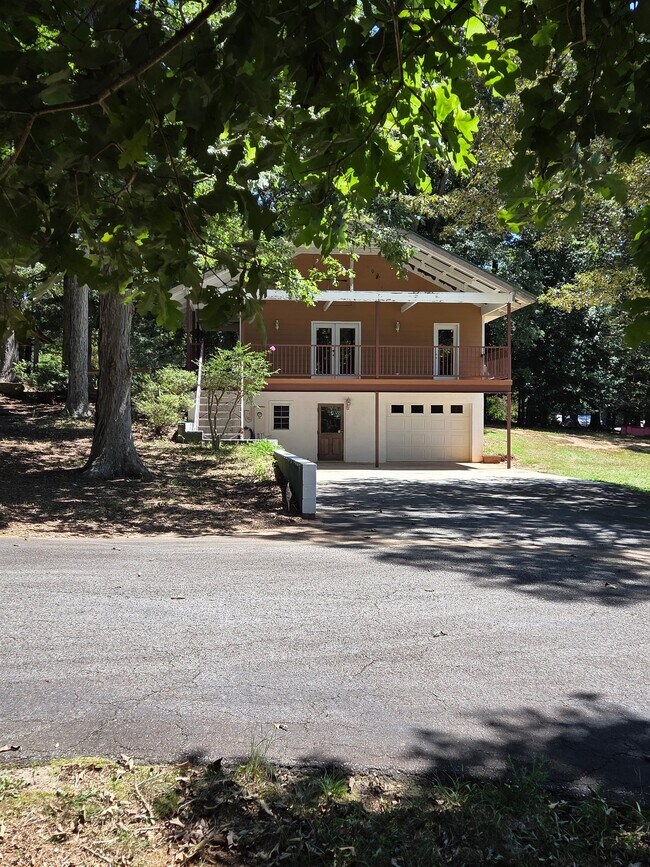Building Photo - 779 Mt Zion Rd
