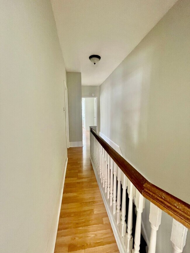 Building Photo - 3 Bedroom In Germantown