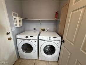 Building Photo - 9333 Jumpin Juniper