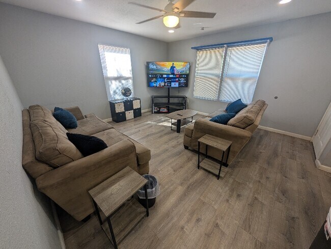 Foto del edificio - 1303 Colby Ave