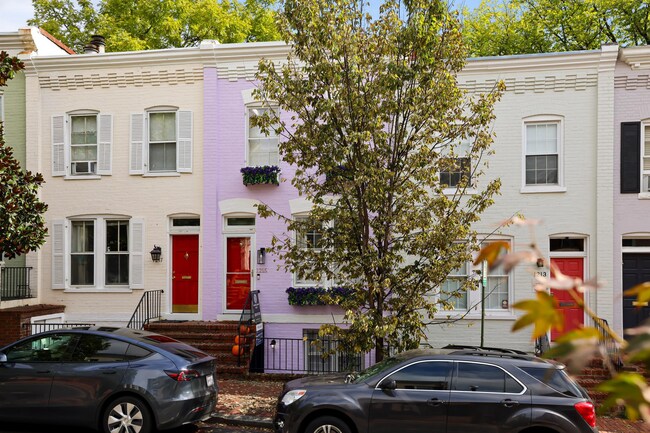 Foto del edificio - 1225 33rd St NW