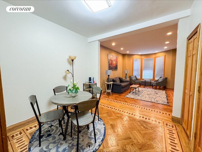 Foto del edificio - 1415 Sterling Pl