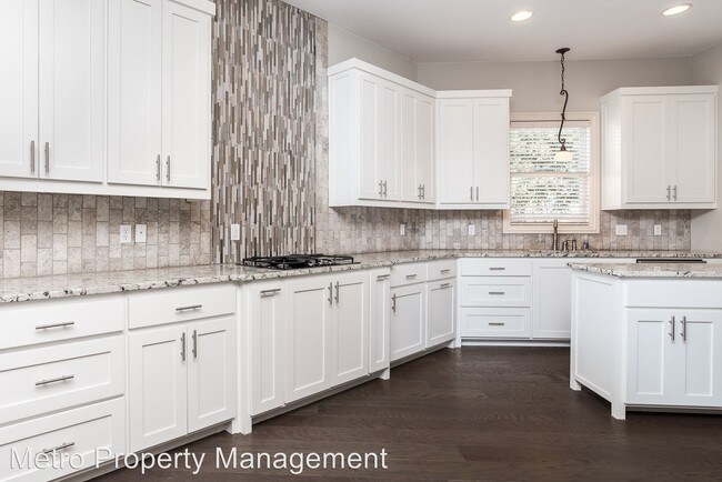 Foto del edificio - 5 br, 3.5 bath House - 6209 W Valley View Rd