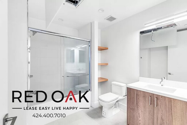 Foto del edificio - Gorgeous One Bedroom with a Private Balcon...