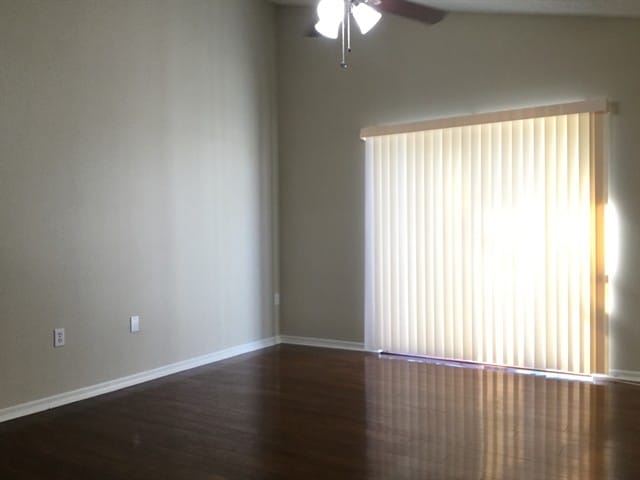 Foto del edificio - 4308 Iveyglen Ave