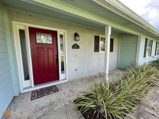 Building Photo - 217 Bracken Fern Way