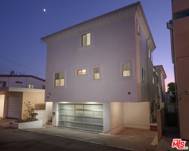 Foto del edificio - 3317 Vista Dr