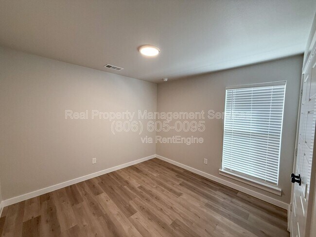 Foto del edificio - 8328 24th St