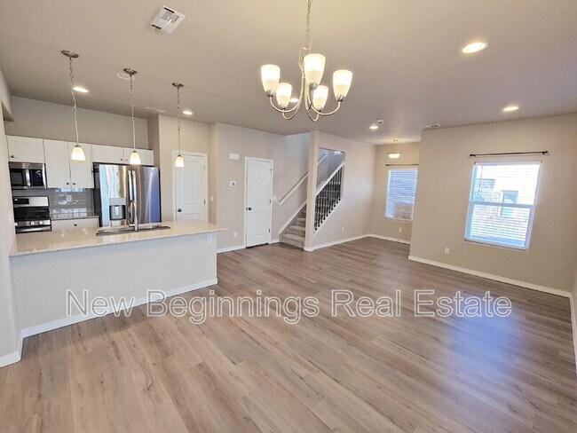 Building Photo - 6045 Inman Vw