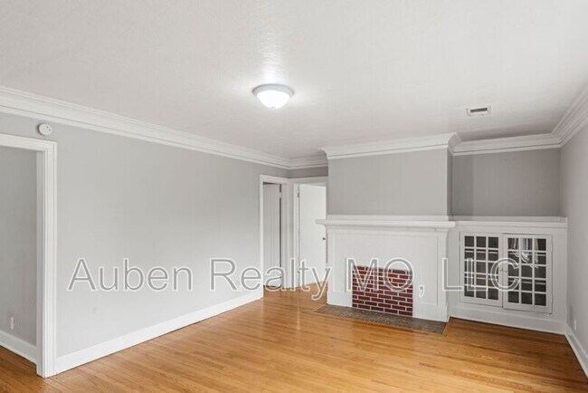 Foto del edificio - 5341 Holmes St