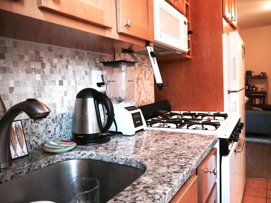 Foto principal - 177 Thompson St