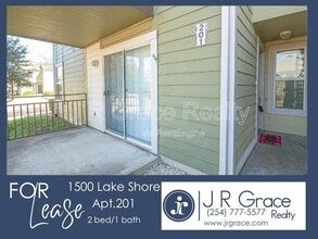 Building Photo - 1500 Lake Shore Dr