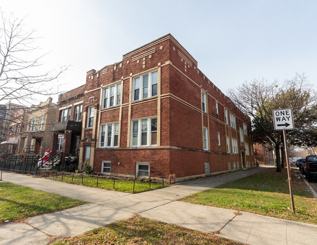 Foto principal - 3256 N Monticello Ave