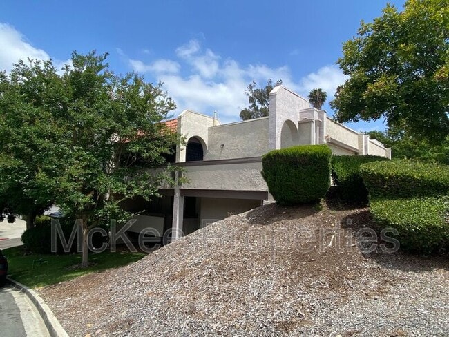 Building Photo - 6620 Reservoir Ln
