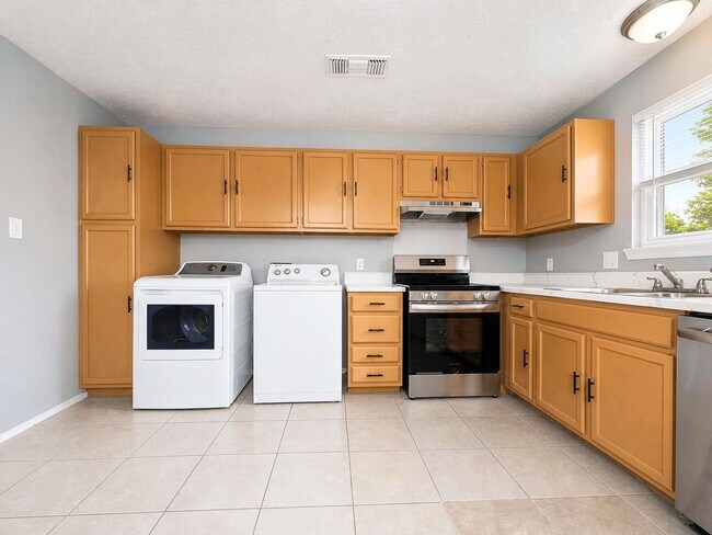 Foto del edificio - 4614 Gurley Ave