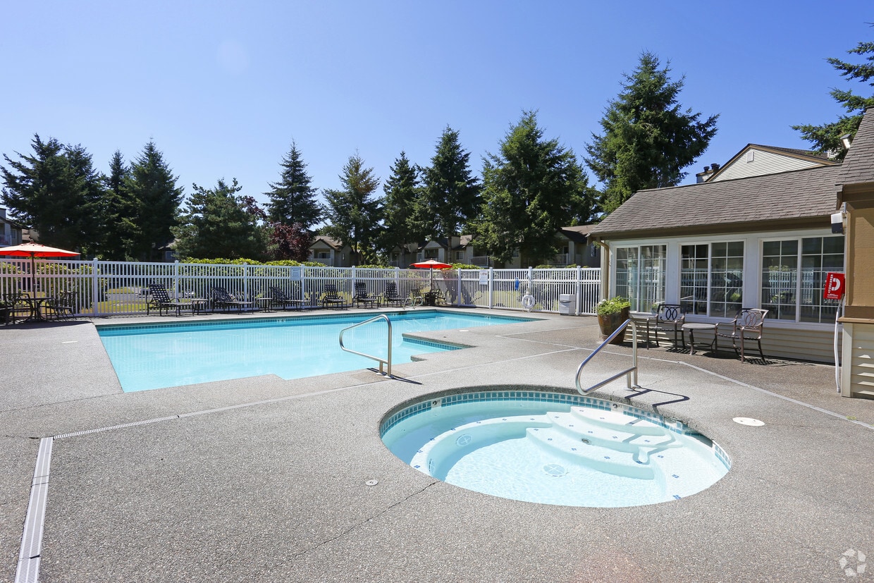 Capitol City on the Course Apartments 5800 SE Titleist Ln Lacey, WA