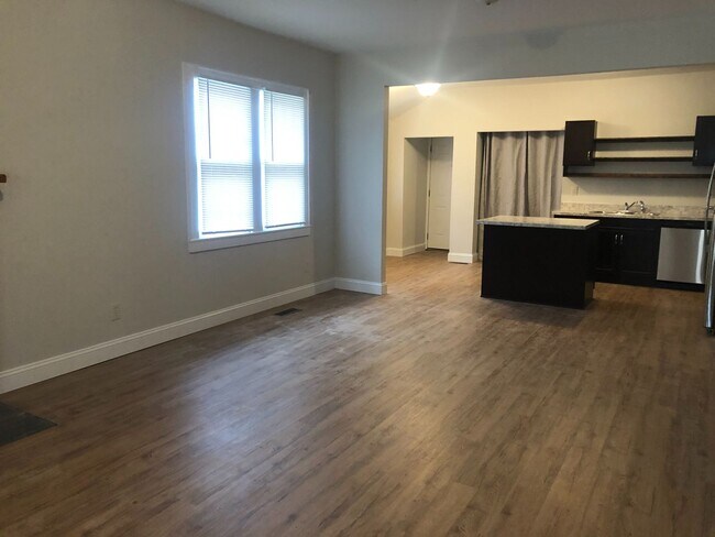 Foto del edificio - 3 bedroom/2 bath home!