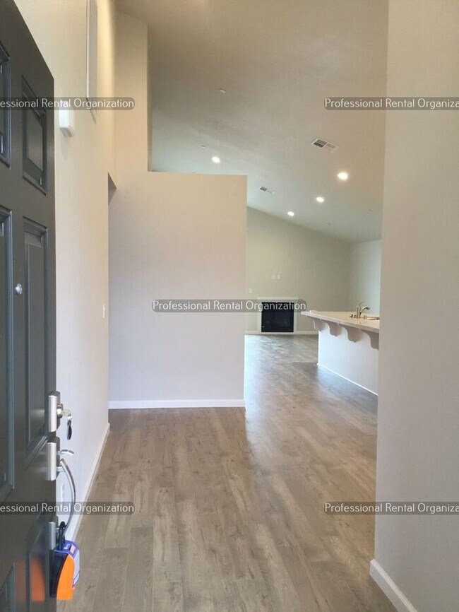 Building Photo - Coming Soon- Coffey Park Charmer