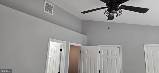 Foto del edificio - 7112 Cold Spring Ct